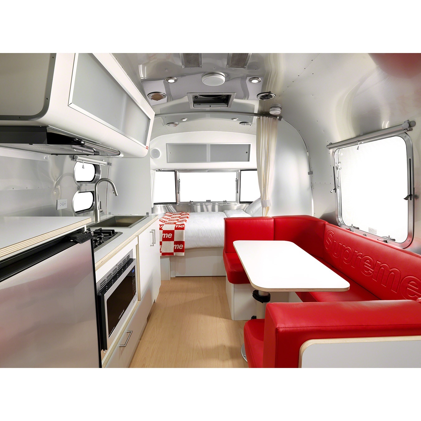 Supreme®/Airstream® Travel Trailer view 7